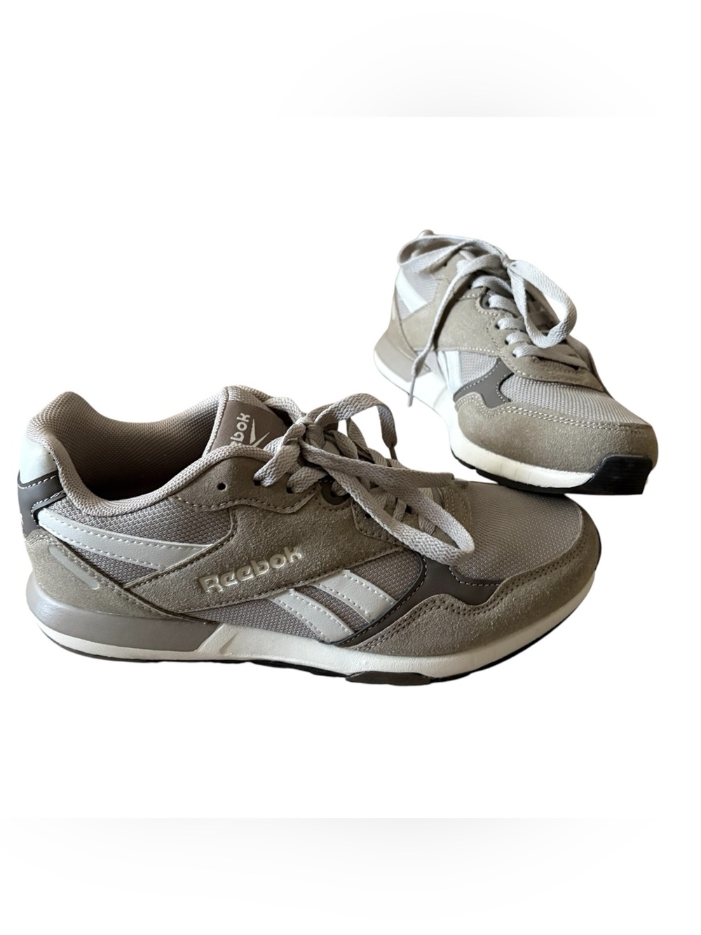 Men’s Reebok beige sneakers